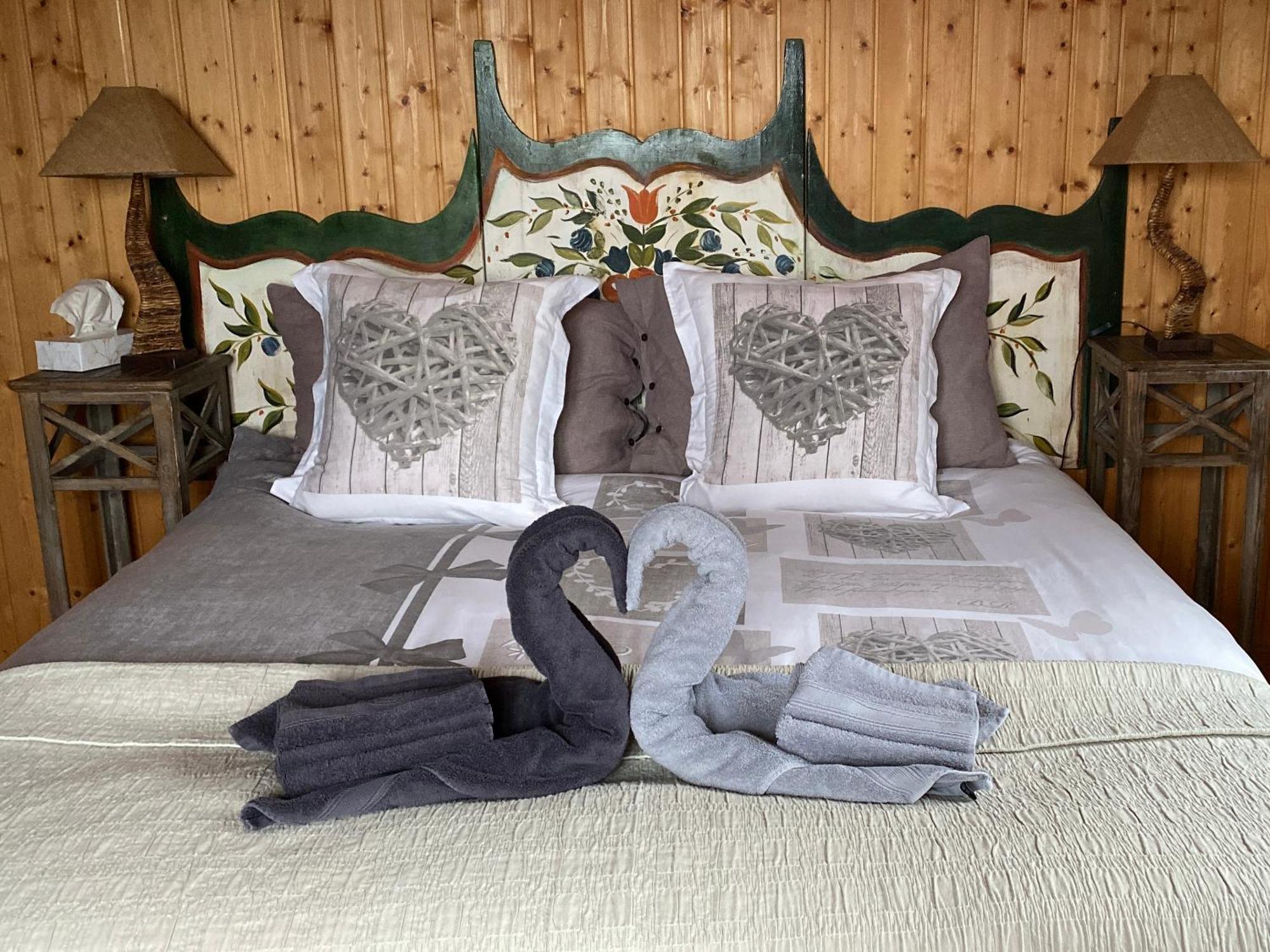 Bed and Breakfast La Demeure Des Elfes Albinen Exterior foto